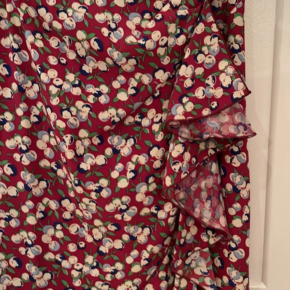 Authentic Louis Vuitton 2005 Runway Collection Cherry Berry Print Ruffle Skirt❣️ - Picture 7 of 13